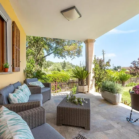 Charming Orchard Retreat With Pool Feriehus *